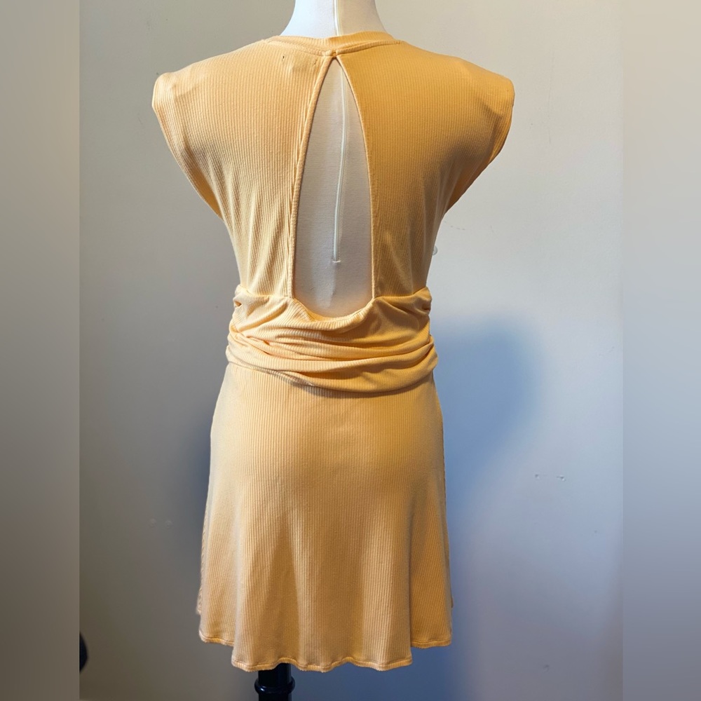 Afrm Jazlyn Ruched Ribbed Dress In Orange Cream size Medium - Picture 4 of 6